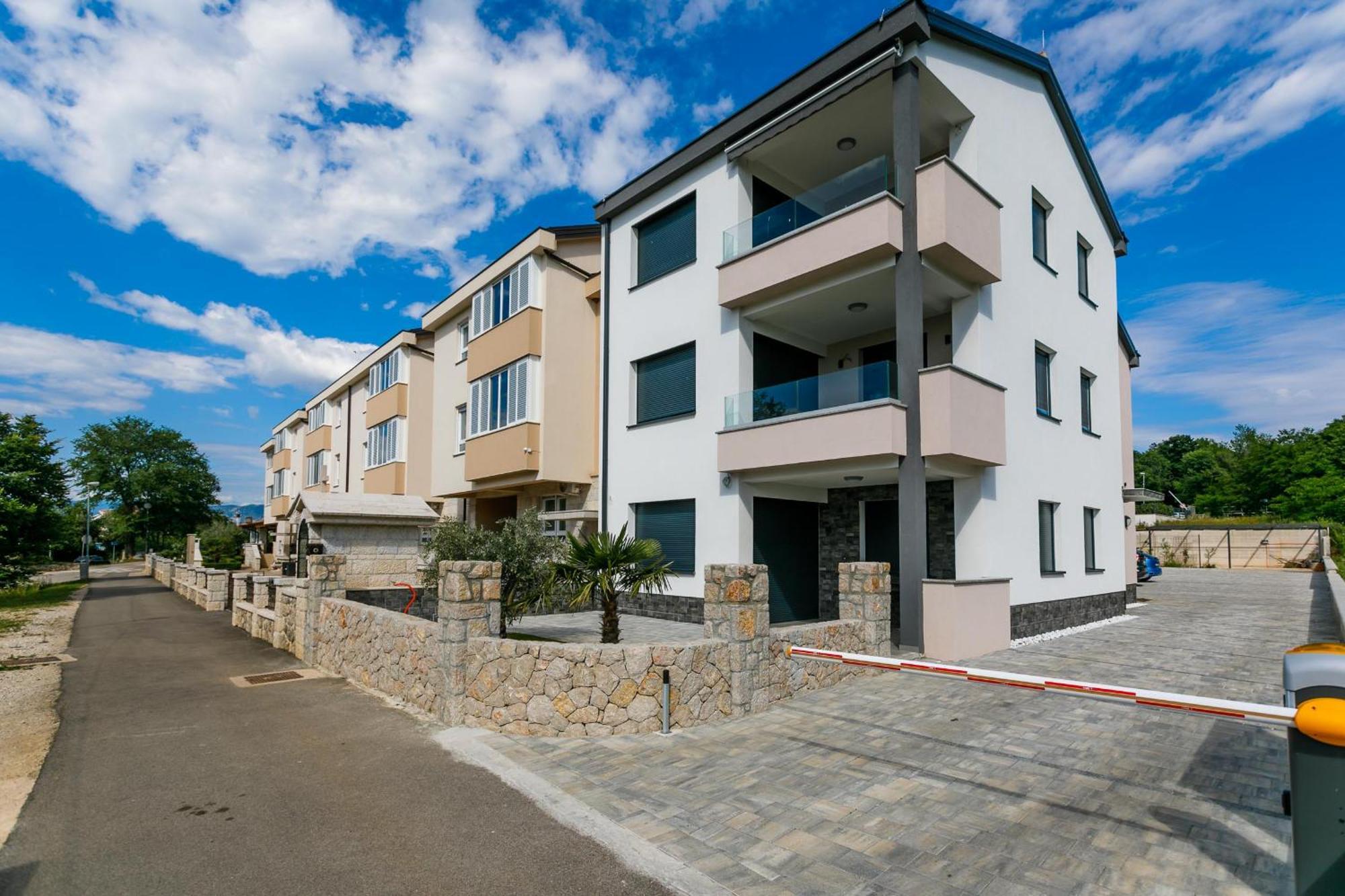 2A Partment Rukavina Apartment Njivice Ngoại thất bức ảnh